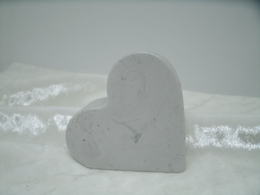 heart-shaped photo holder