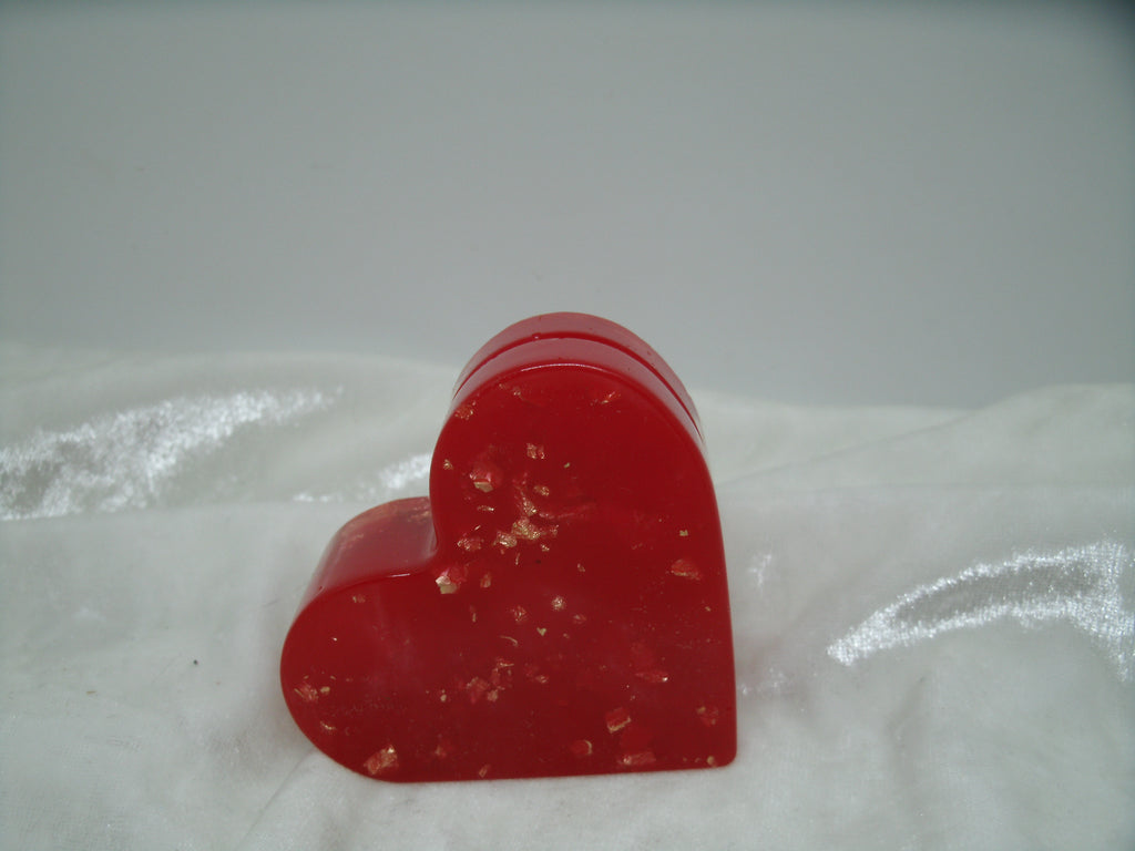 heart-shaped photo holder