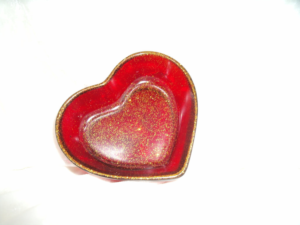 Heart-shaped trinket tray