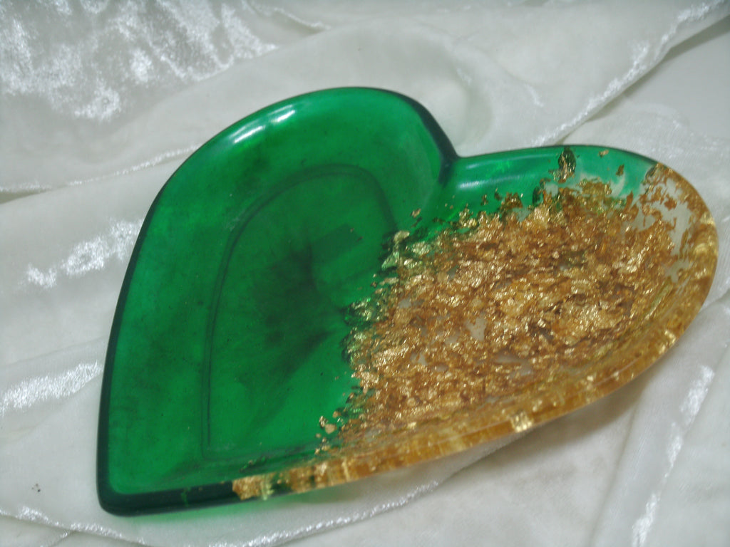 Large heart-shaped trinket tray